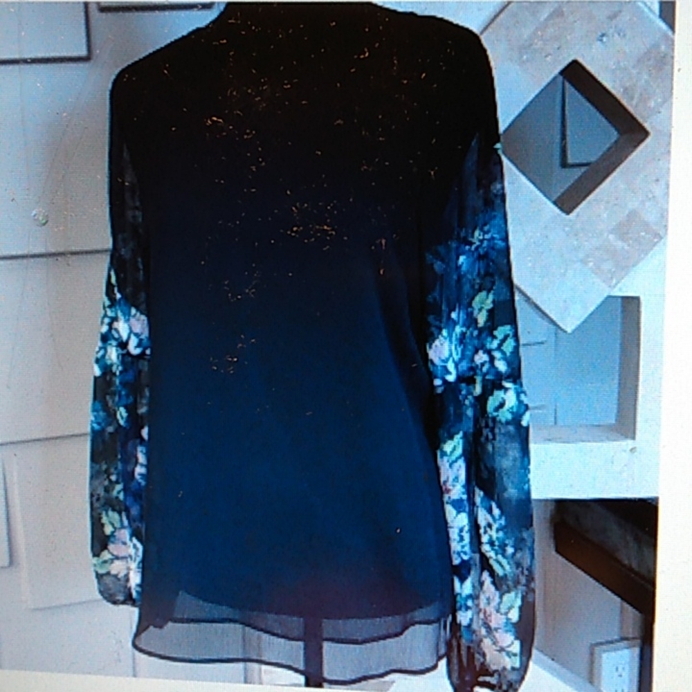 Apt. 9 Size XL Black Sheer Floral Sleeve Blouse